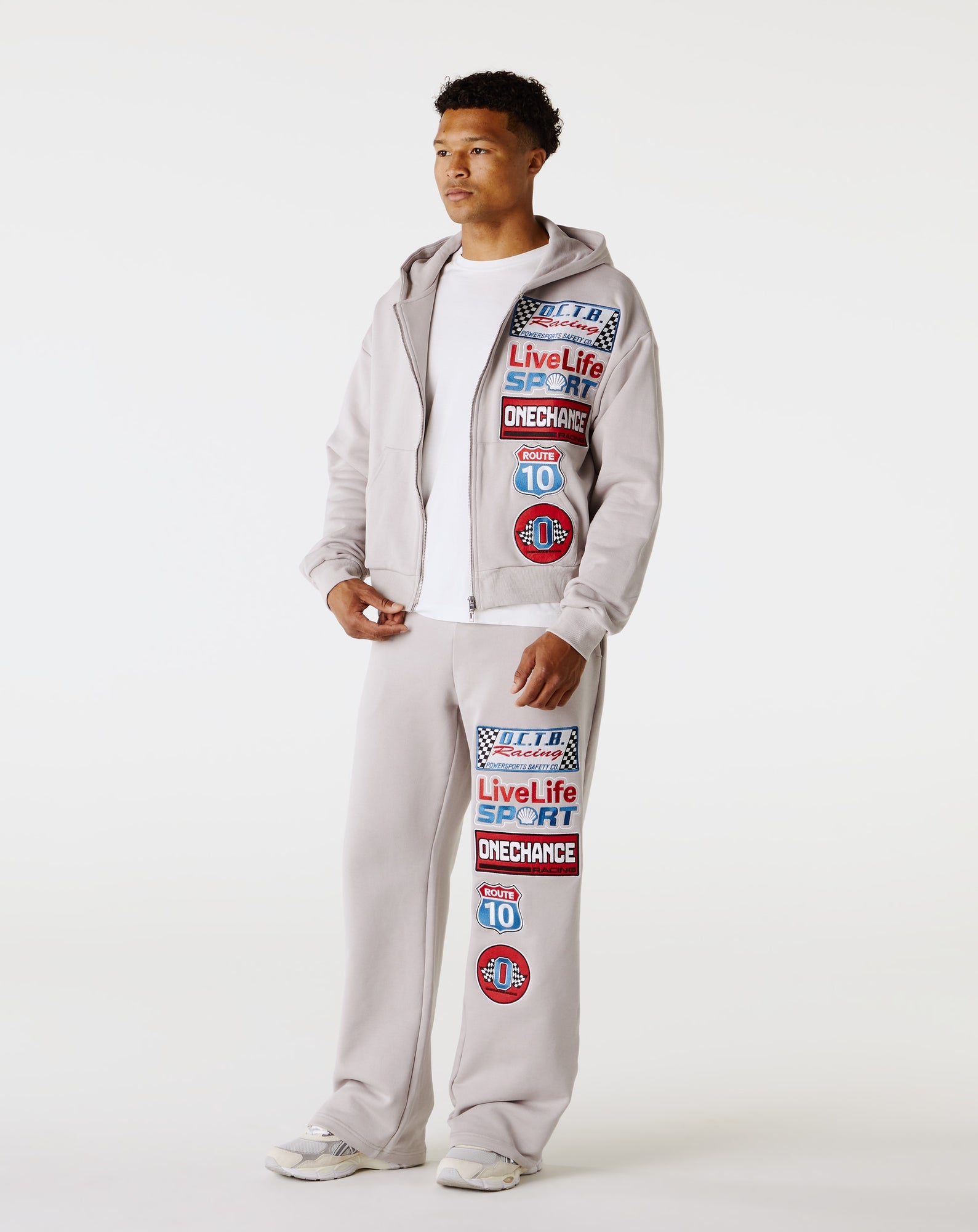 PATCH BAGGY JOGGERS