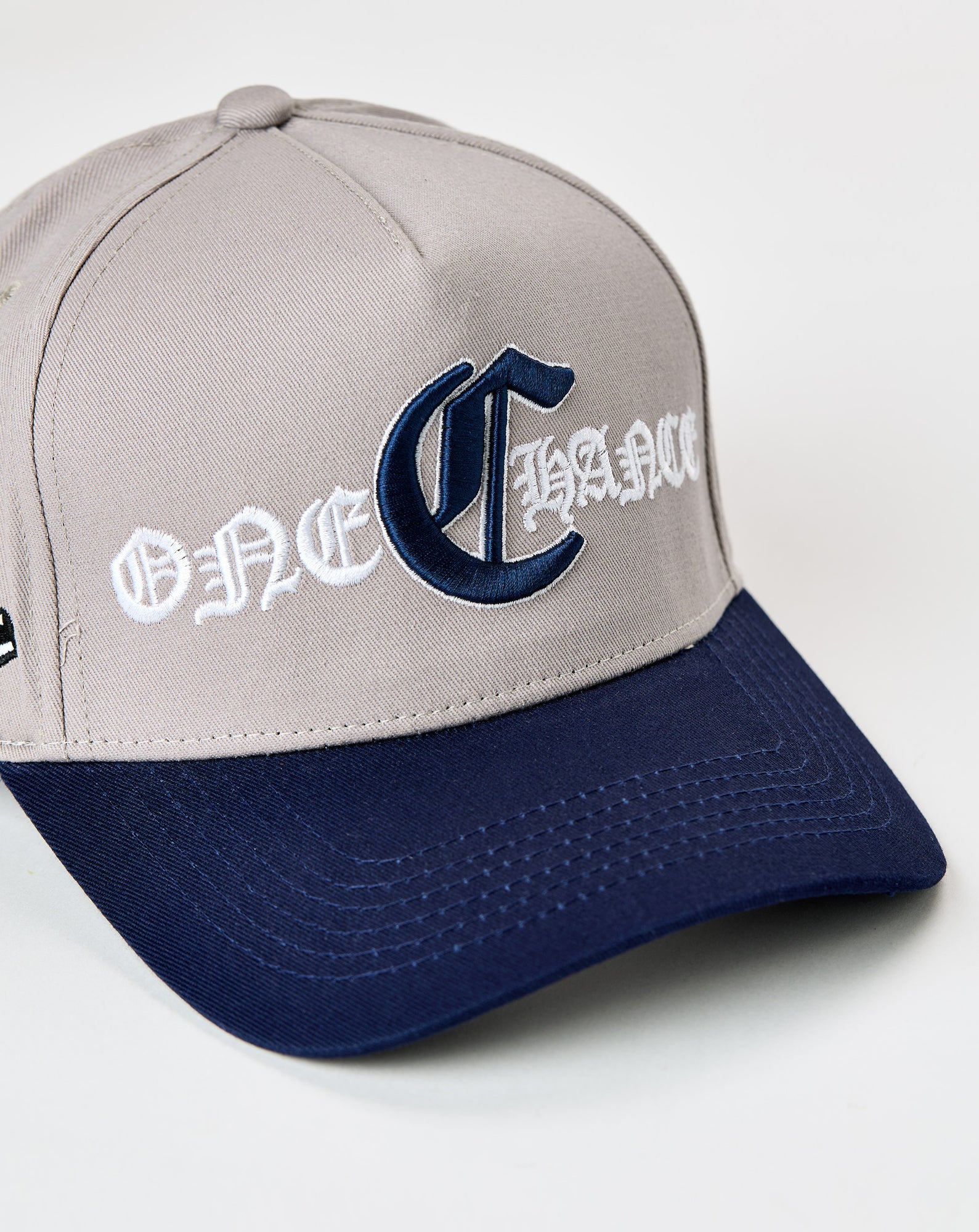 “COOL GREY” SNAPBACK